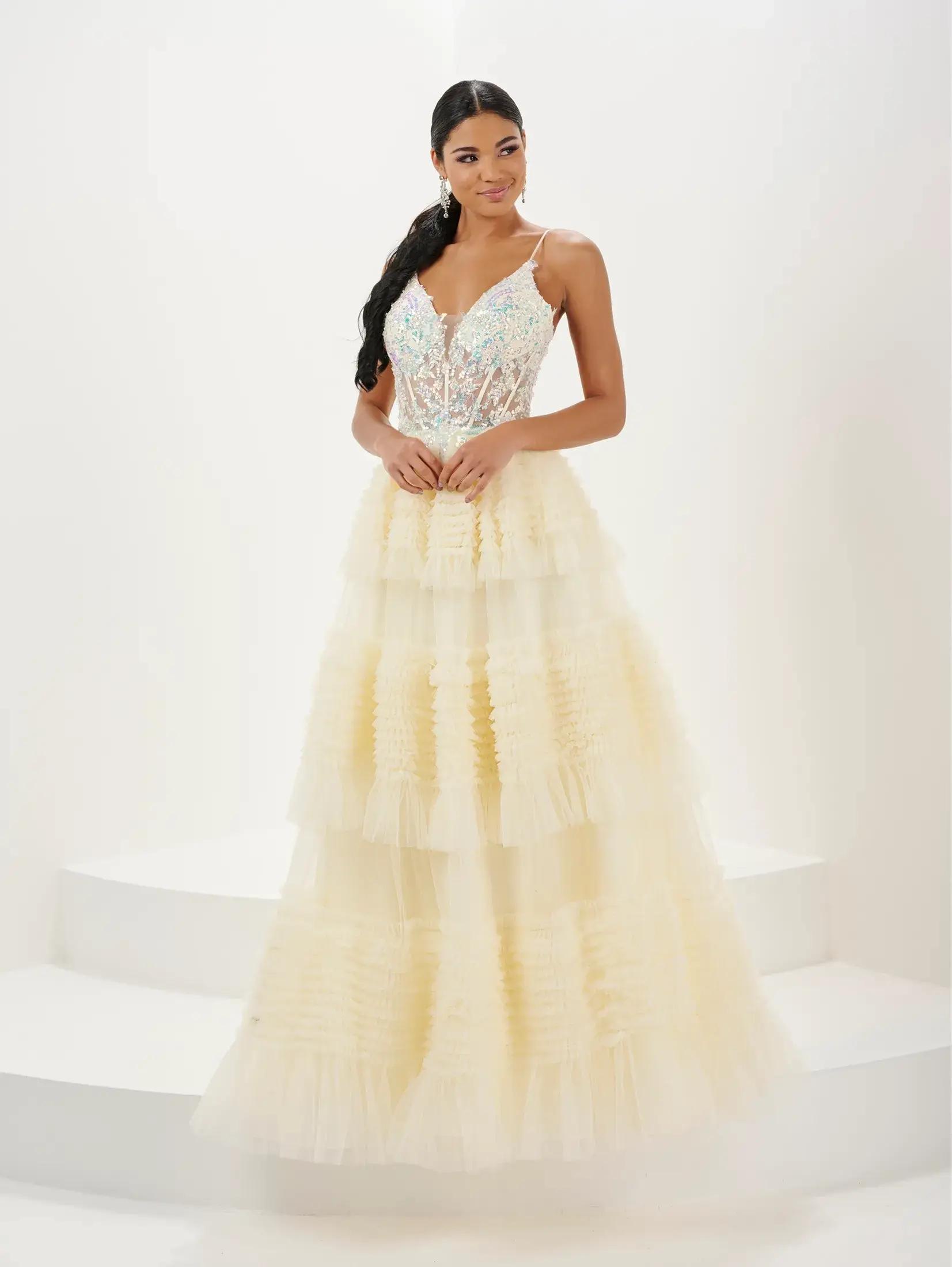 The Top 2024 Prom Dress Trends You Can&#39;t Miss! Image