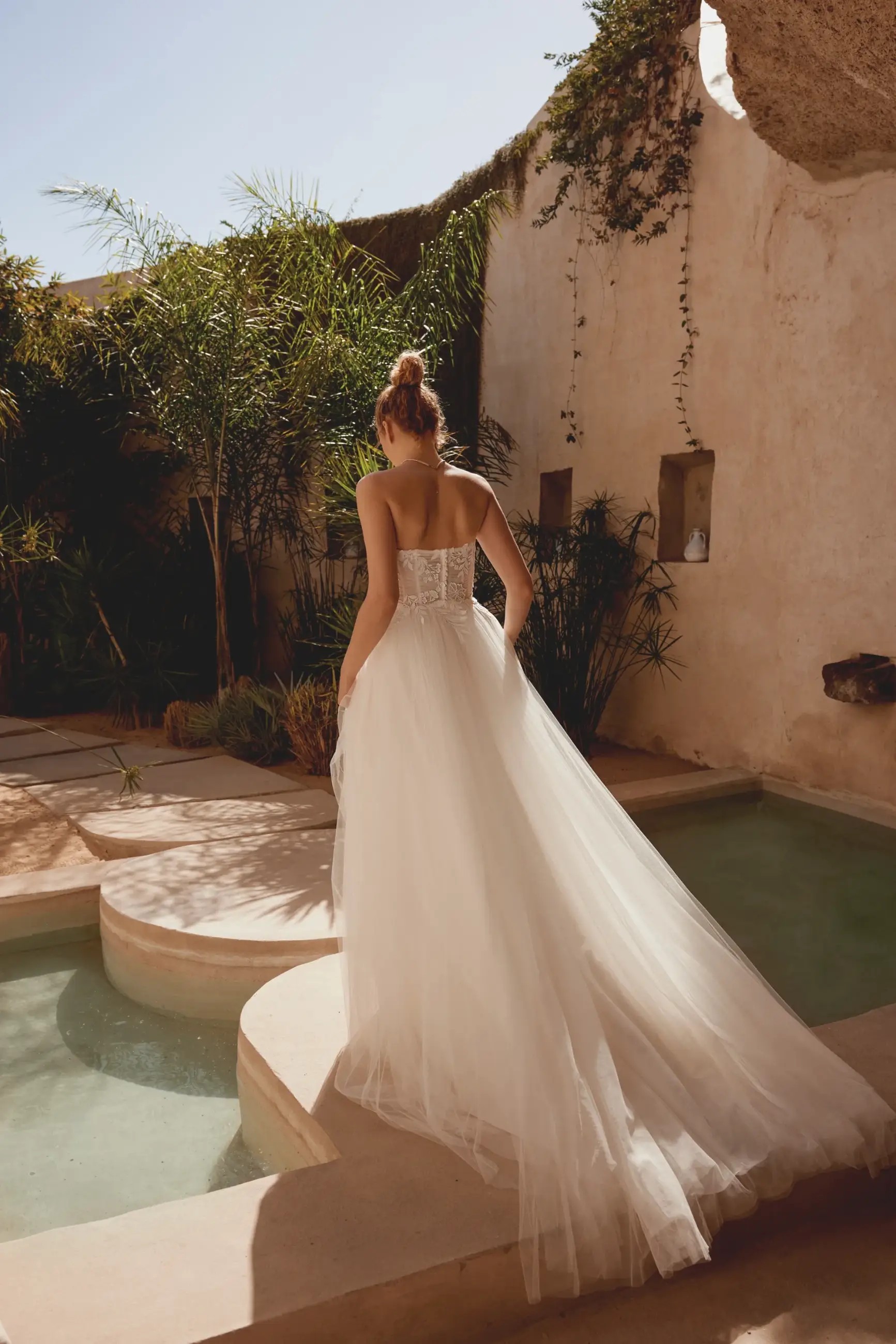 Bridal Fashion Reimagined: Exploring Modern Interpretations of Classic Wedding Dresses Image